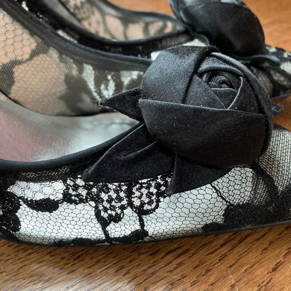 Stuart Weitzman Sheer Lace Whimsigoth Rosette Leather Heel Women 7.5 Black $390